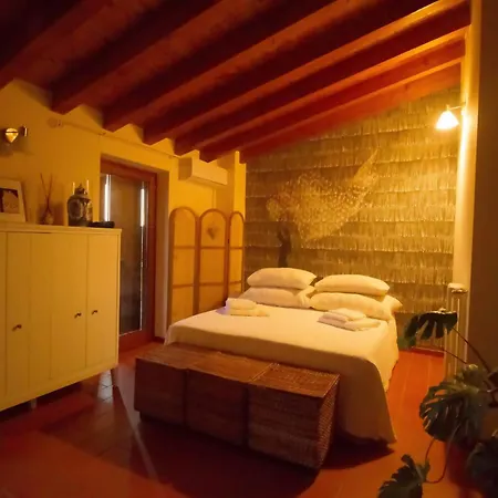 Alice Nel Paese Delle Meraviglie Bed and breakfast Gavardo
